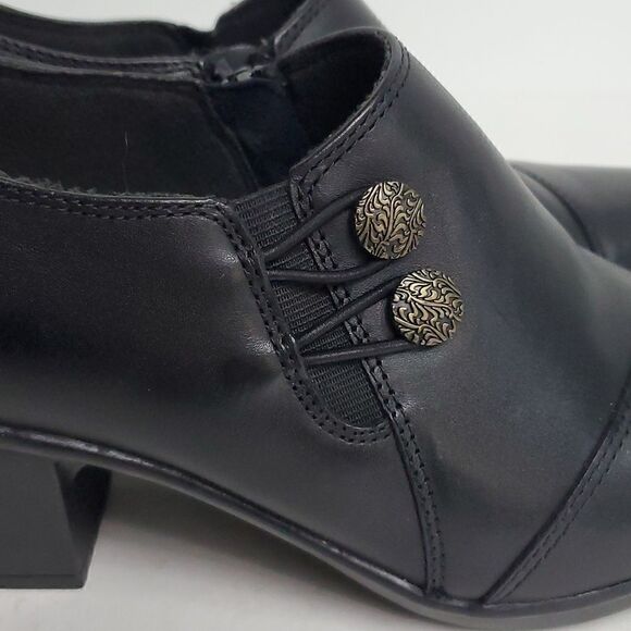 Collection by Clarks Womens Size 7W Black Side Zip Slip-On Booties Comfort Shoes - Picture 2 of 10